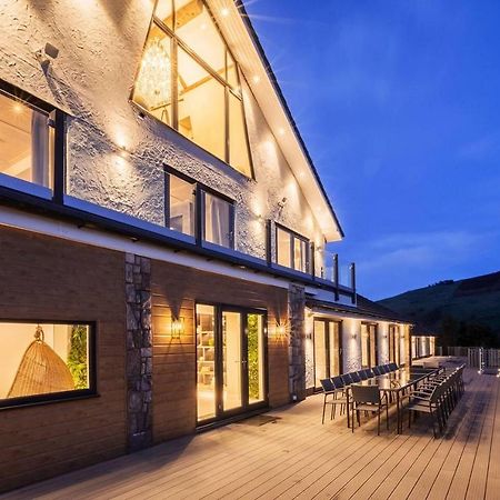 Clwyd Gate Manor Pool Sauna Hottub Cave Wales 里辛 外观 照片