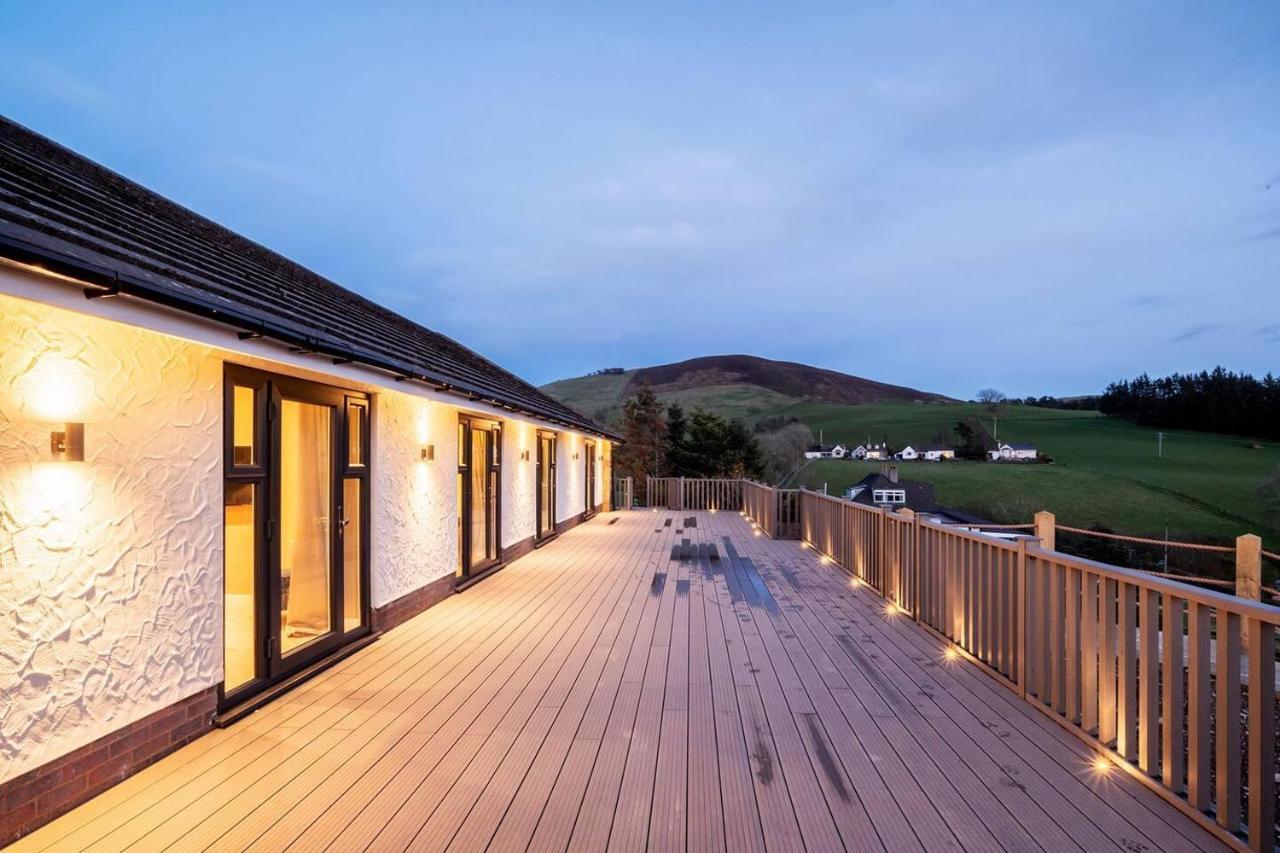 Clwyd Gate Manor Pool Sauna Hottub Cave Wales 里辛 外观 照片